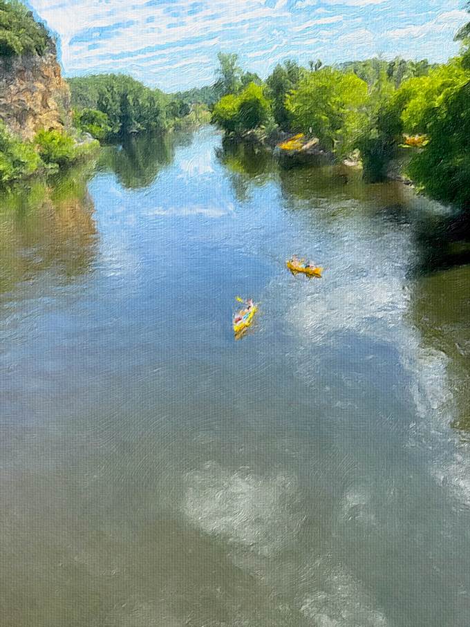 Ein Bild, das drauen, Wasser, Landschaft, Gewsser enthlt.

Automatisch generierte Beschreibung